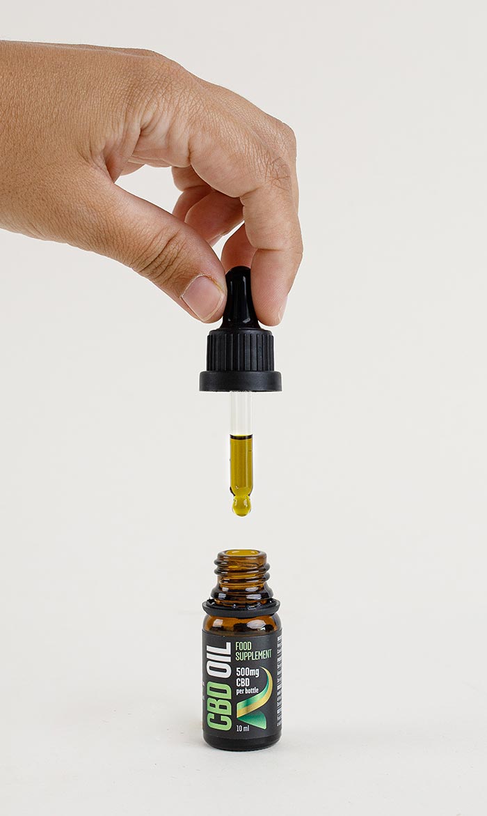 Reakiro CBD Oil dropper