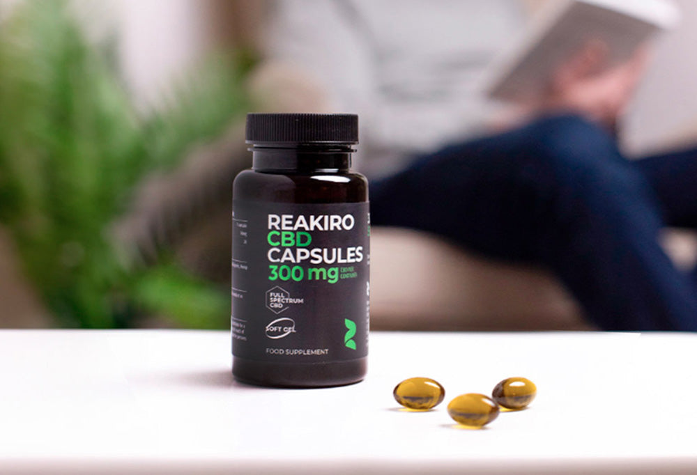 Reakiro-Full Spectrum Capsules-300 mg CBD in use