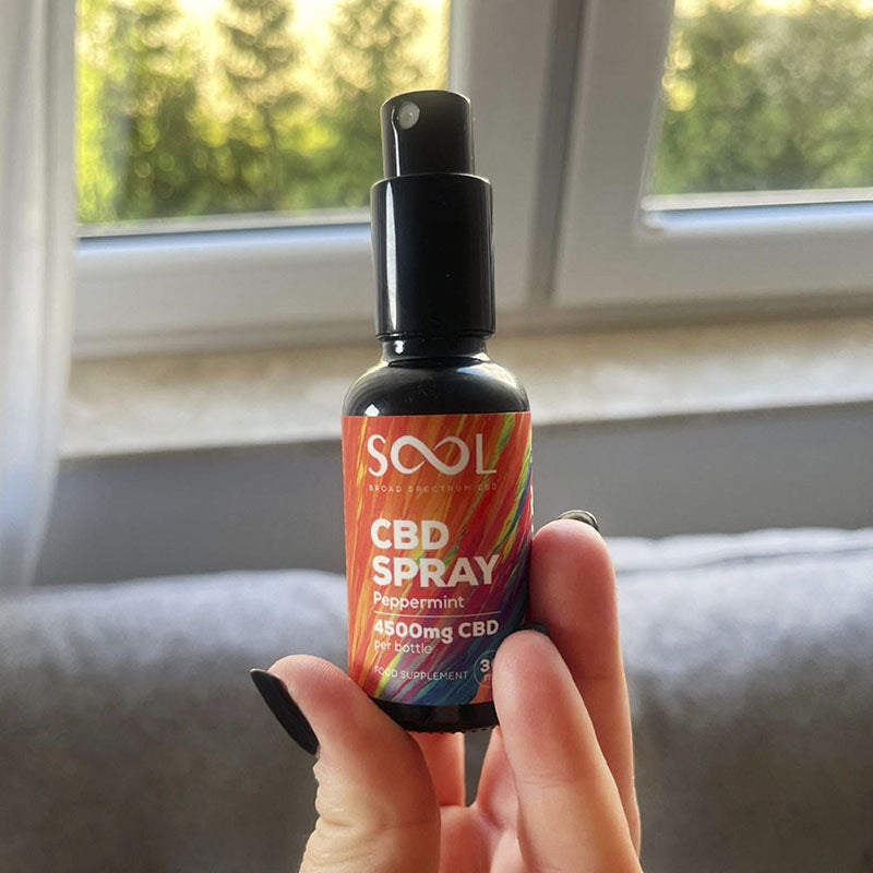 SOOL Broad Spectrum CBD Spray 4500mg in use in the UK